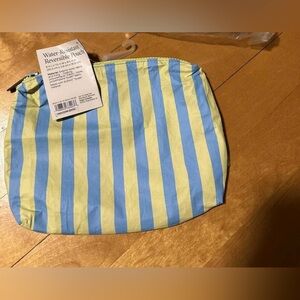 Water resistant reversible pouch/toiletry case/travel pouch